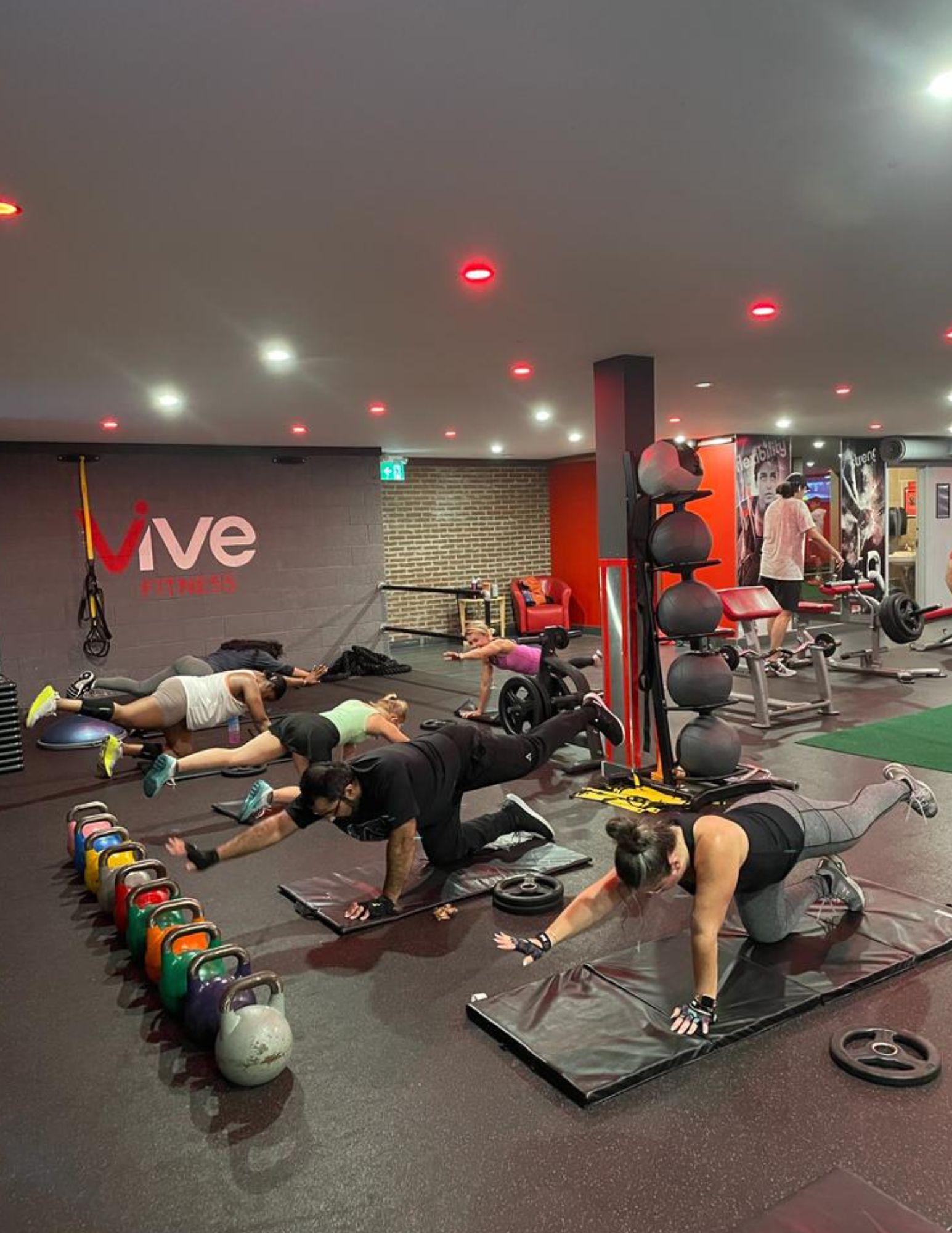 Vive Fitness- Group Class photo (1)
